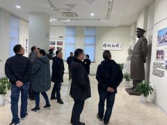 岁末严冬，，，两地向导考察亿万先生MR集团