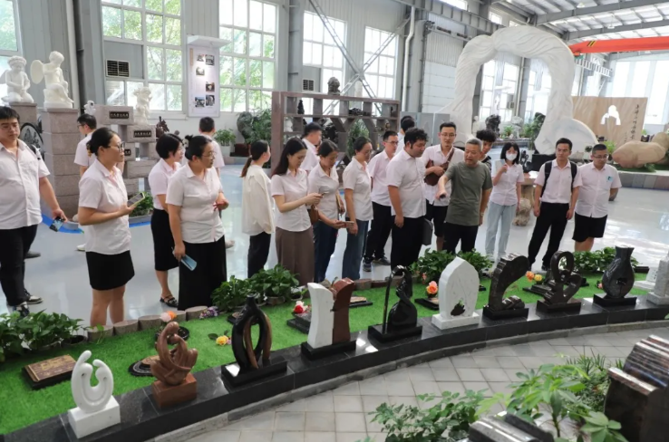 亿万先生MR集团设计营销专题培训：重塑协同，，，共筑卓越！