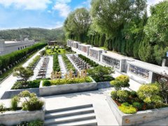 御境揽风华，，，，诗眠映翠霞——张家口人民公墓东安园御境园